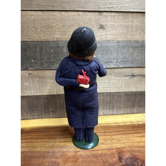 Byers Choice Carolers London Constable Policeman Christmas...